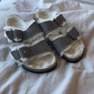 Grey shearling birkenstocks 37